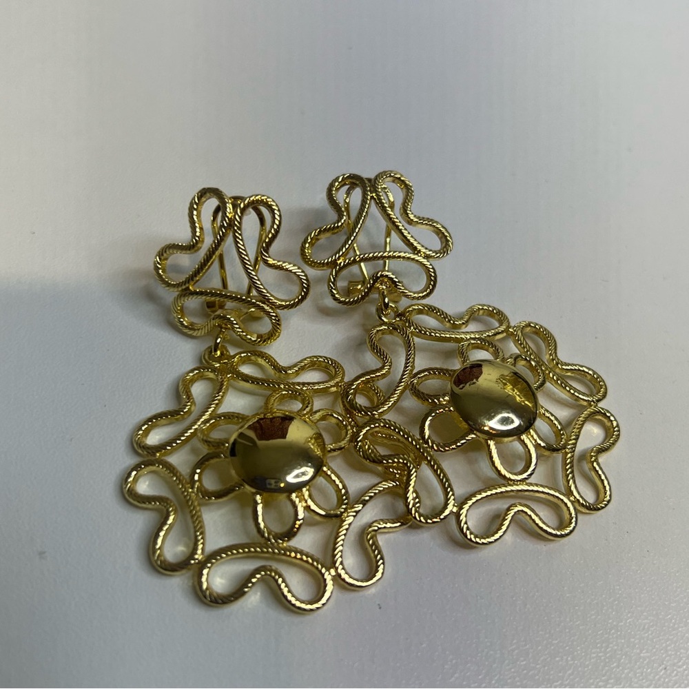 Elegant Gold Dangle Earrings